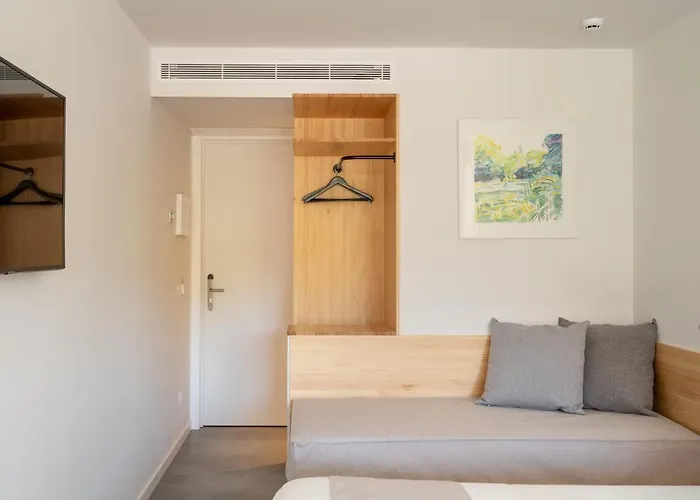 Cristina Enea بيت ضيافة