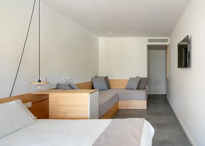 Cristina Enea 招待所